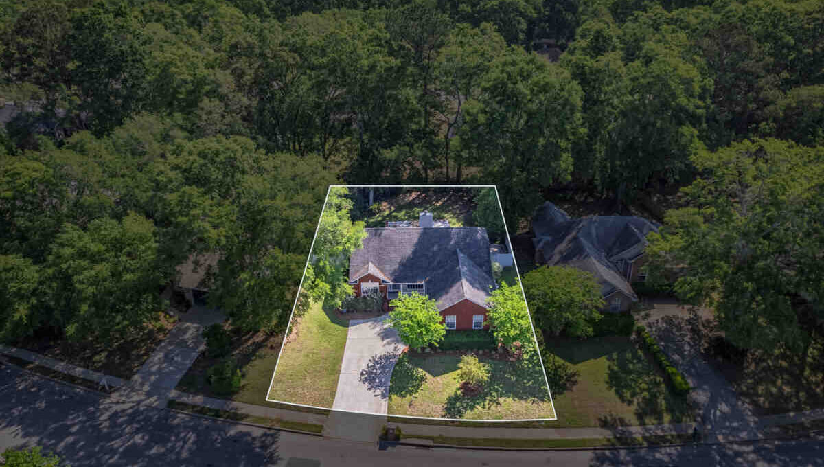 Exteriors (22 of 23)