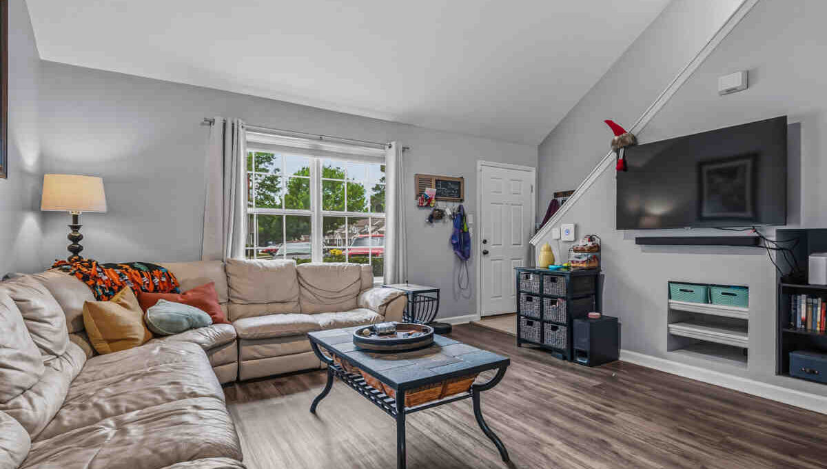 Interiors (10 of 32)