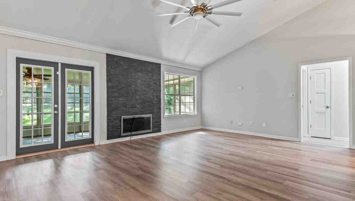 Interiors (20 of 32)